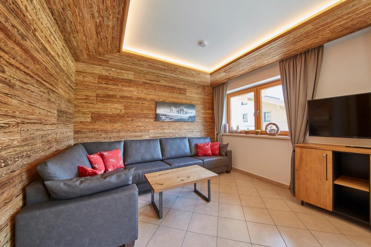 Appartements Hollandia Saalbach-Hinterglemm Exterior foto